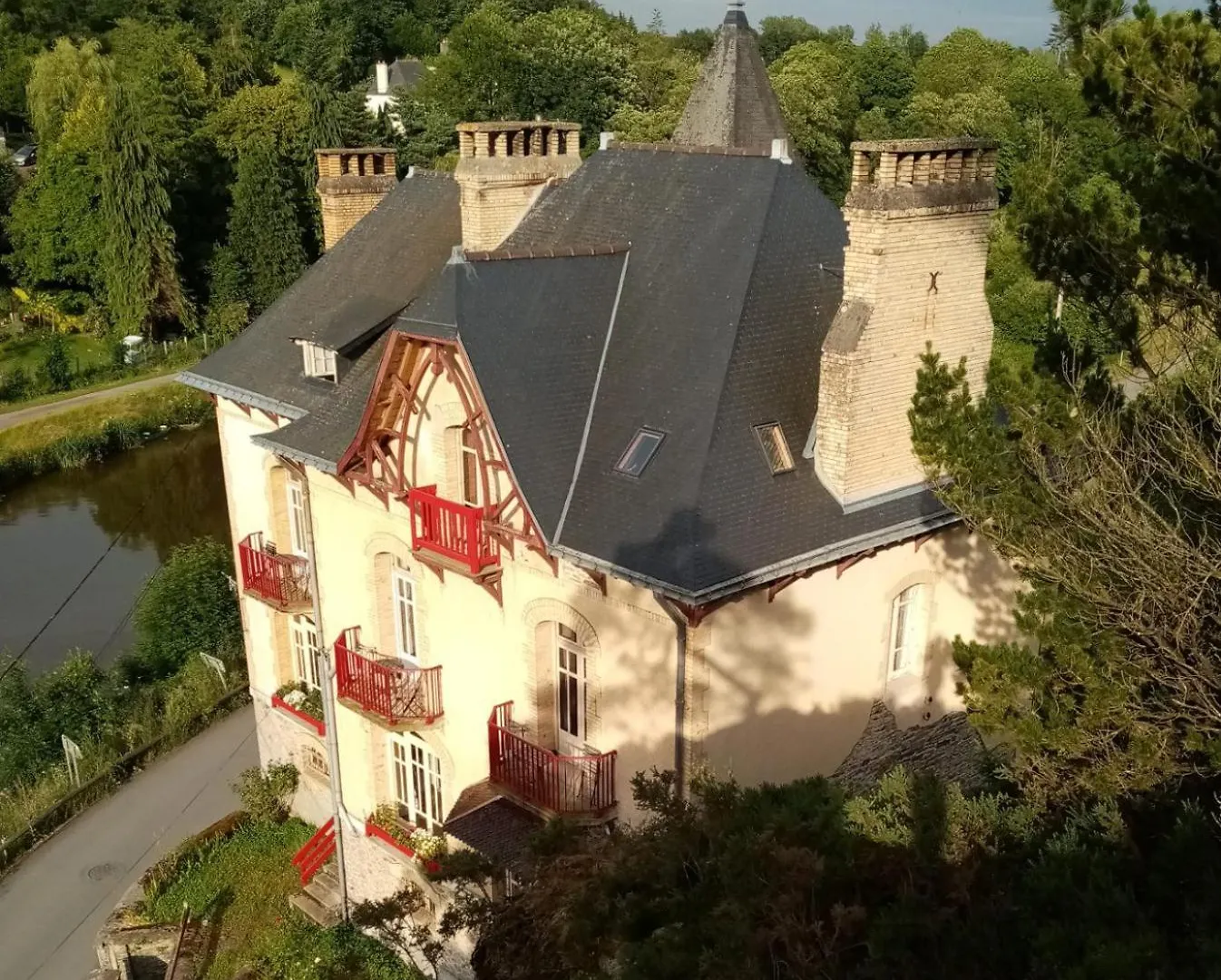 Maison De Charme, 14 Personnes, Vue Sur Le Canal Rohan