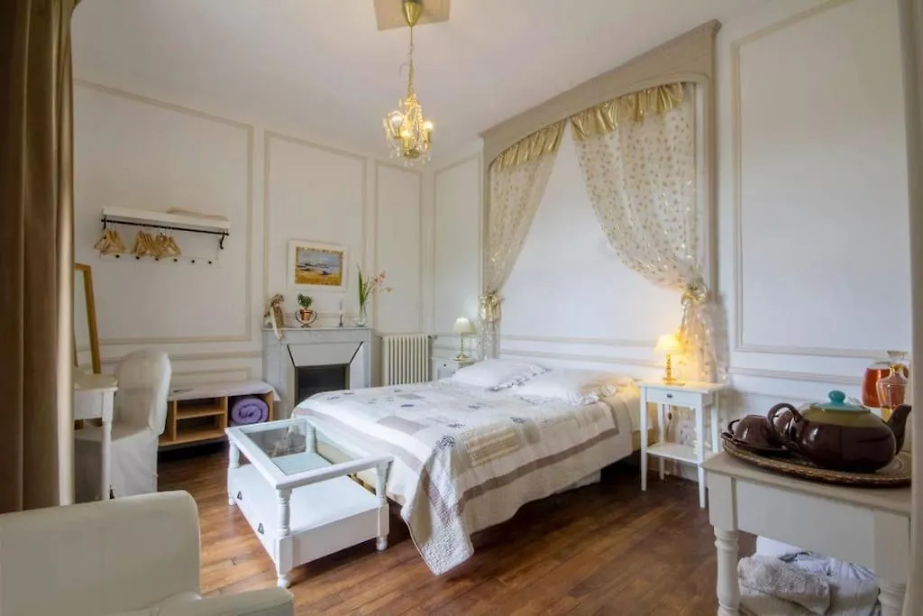 Maison De Charme, 14 Personnes, Vue Sur Le Canal Rohan 0*,  Frankrike